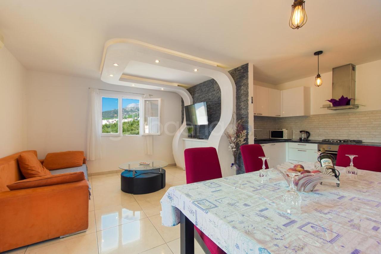 Apartment Vesna With Balcony & Free Parking Макарска Екстериор снимка