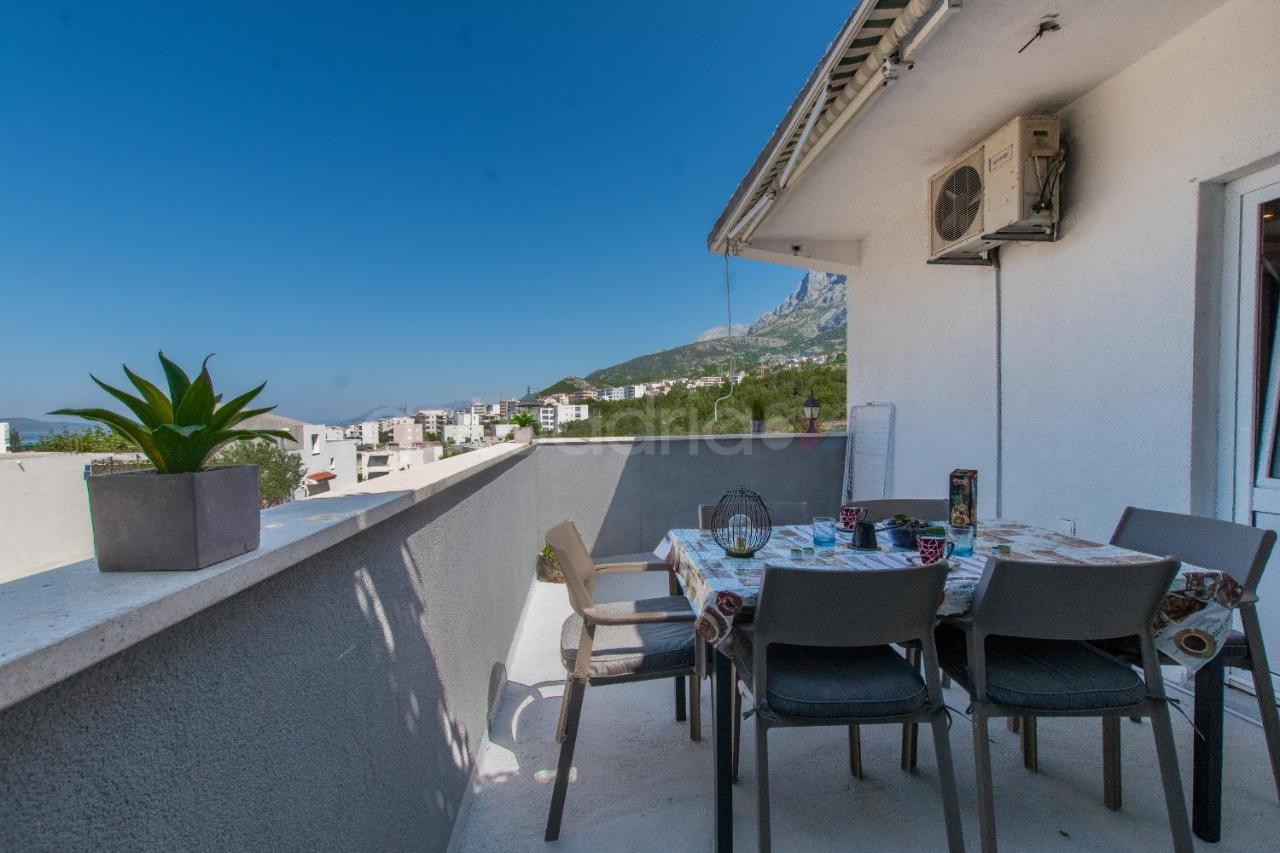 Apartment Vesna With Balcony & Free Parking Макарска Екстериор снимка